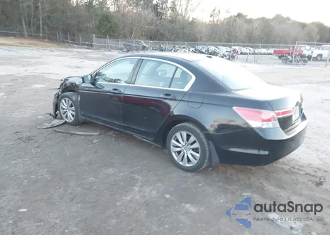 2011 Honda Accord 2.4 Ex-L from USA, damaged, VIN 1HGCP2F82BA135111